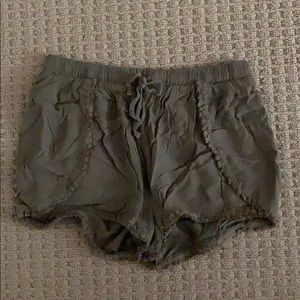 Loose shorts